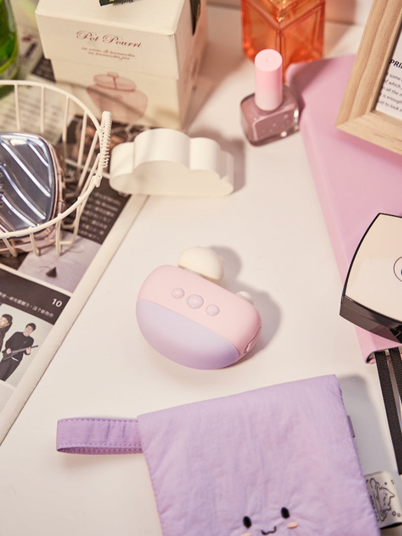 Vibrating egg toy for women, small and fun masturbation device