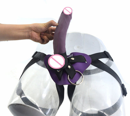 Qianai wears FAAK female device solid thick penis anal plug