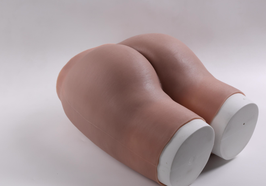 Brieney open-crotch shorts fake buttocks, hip enlargement artifact