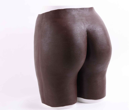 Brieney open-crotch shorts fake buttocks, hip enlargement artifact