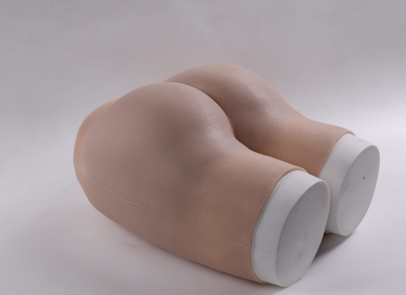 Brieney open-crotch shorts fake buttocks, hip enlargement artifact